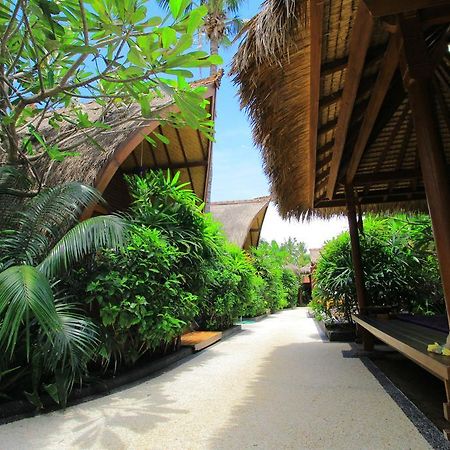 Pantai Karang Hotel Quần đảo Gili Ngoại thất bức ảnh
