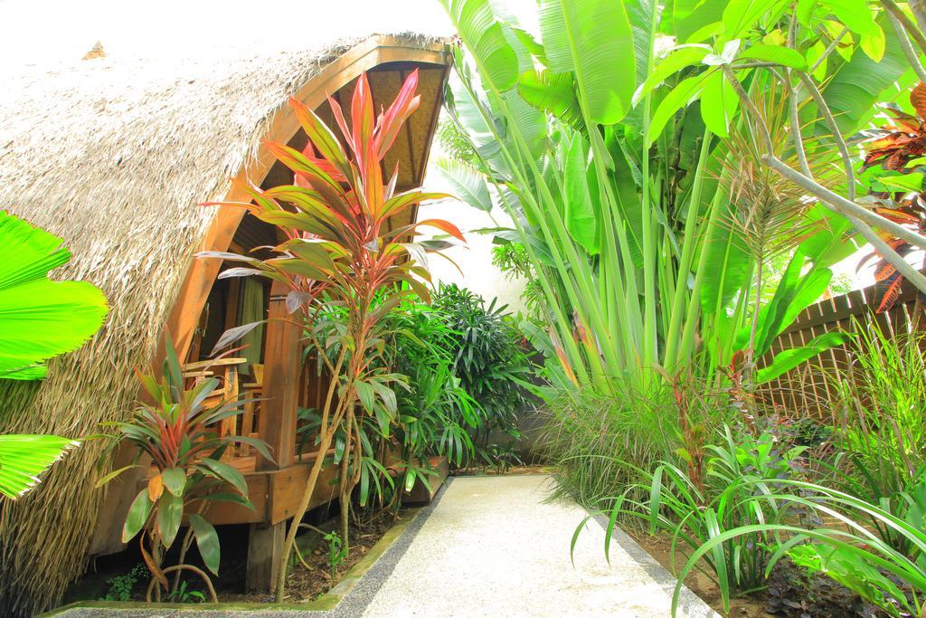 Pantai Karang Hotel Quần đảo Gili Ngoại thất bức ảnh